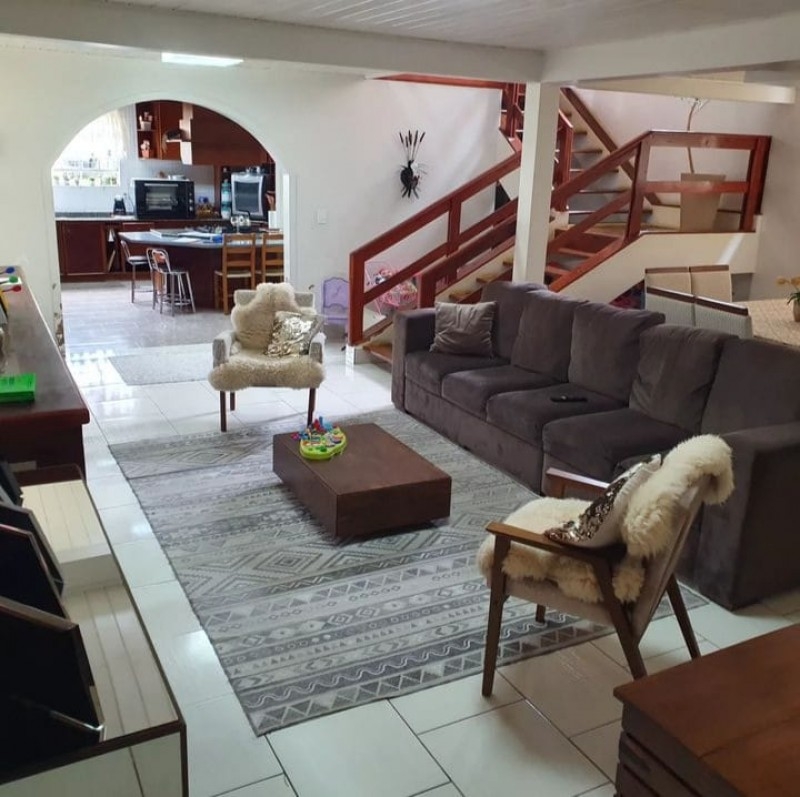 CASA NO BAIRRO SAGRADO CORAÇÃO DE JESUS