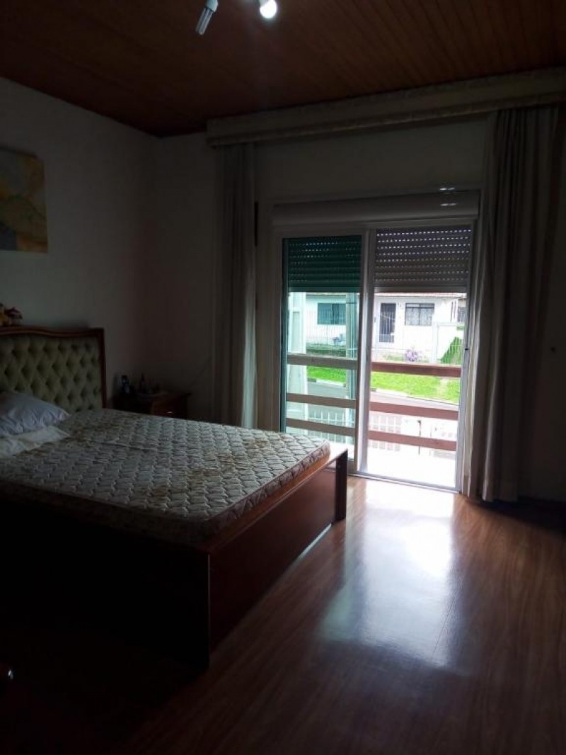 CASA NO BAIRRO FREI ROGERIO