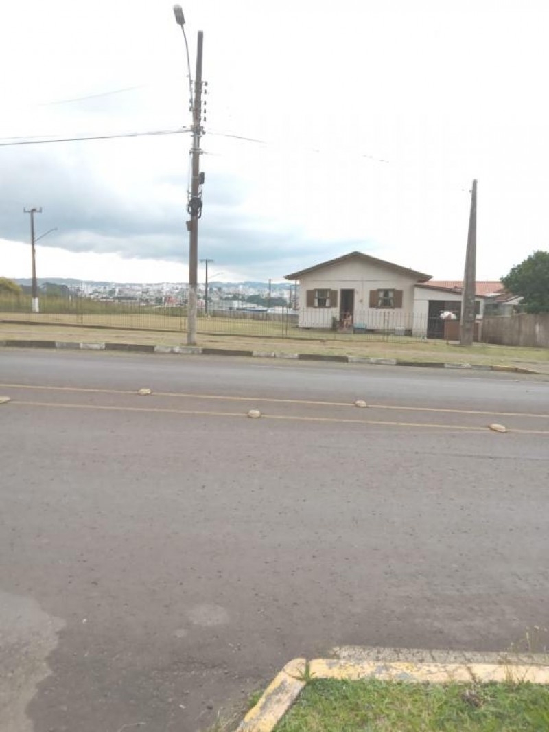 Terreno 674m² de esquina na Penha