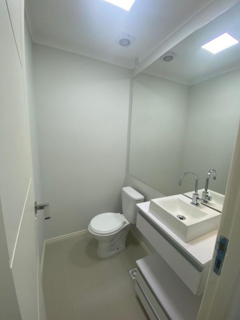 Casa térrea à venda na Avenida Corina Caon – Conforto, sofisticação e excelente localização!