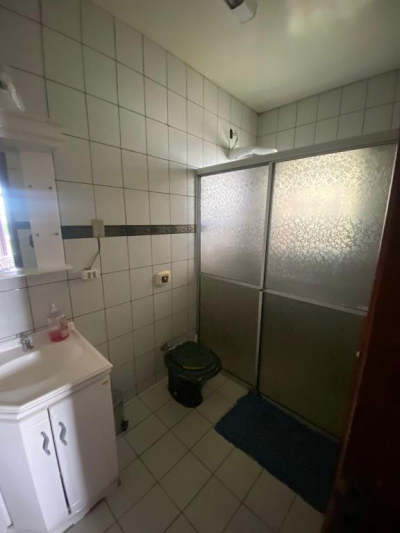 CASA COM 4 DORMITÓRIOS BAIRRO VILA NOVA