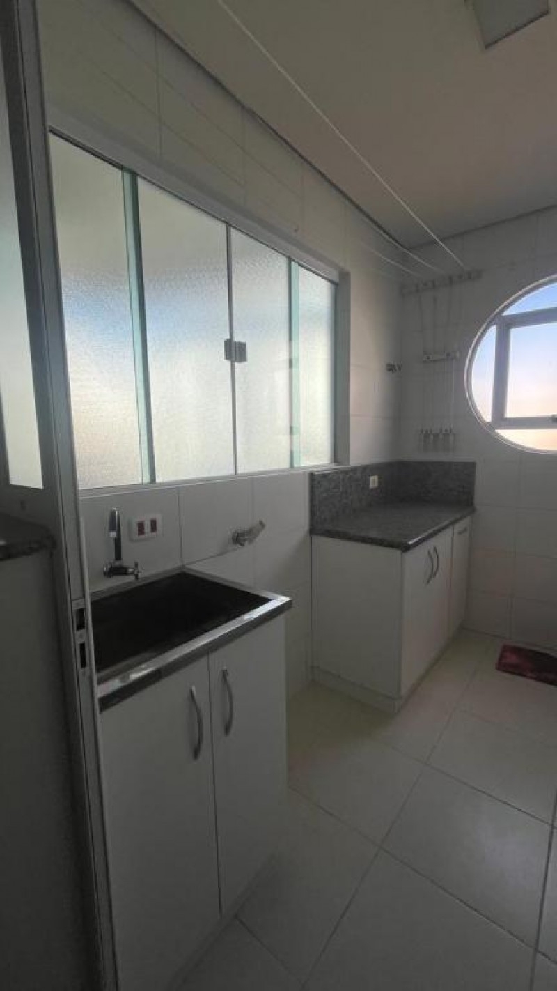 APARTAMENTO NO CENTRO