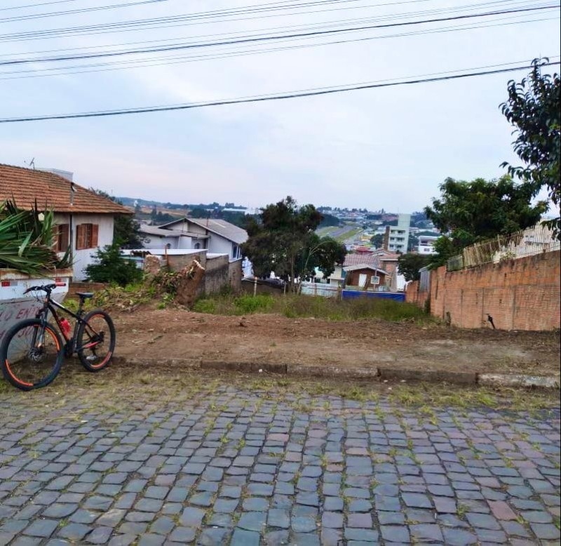 TERRENO NO BAIRRO CORAL