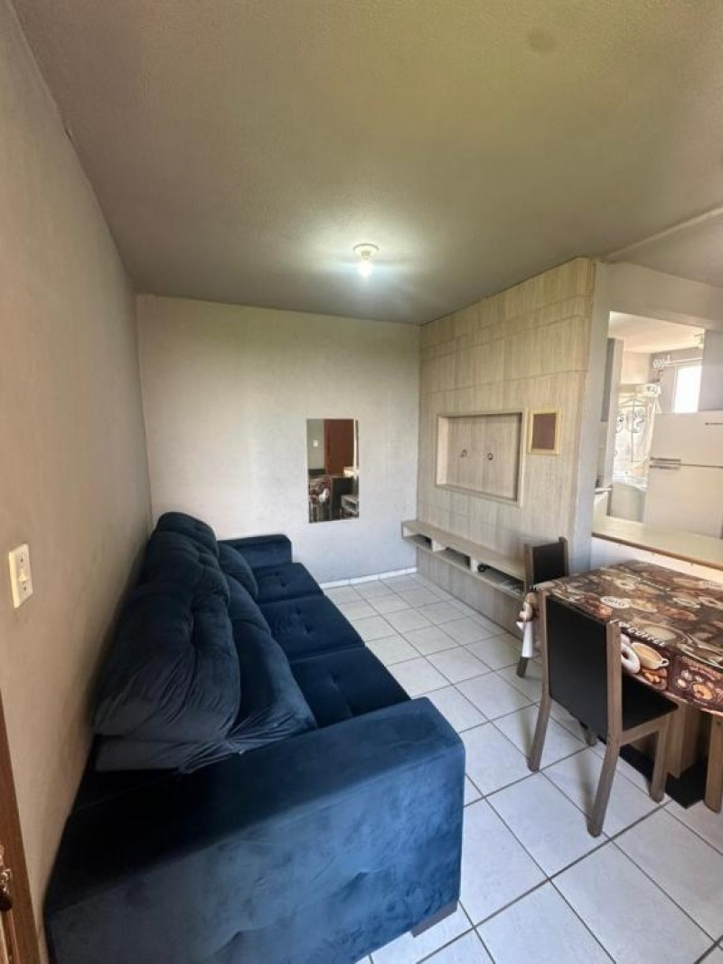 APARTAMENTO EM CONDOMÍNIO FECHADO