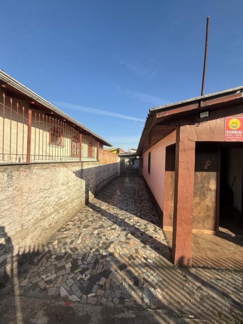Casa Bairro Habitação - Ponto estratégico de negócios