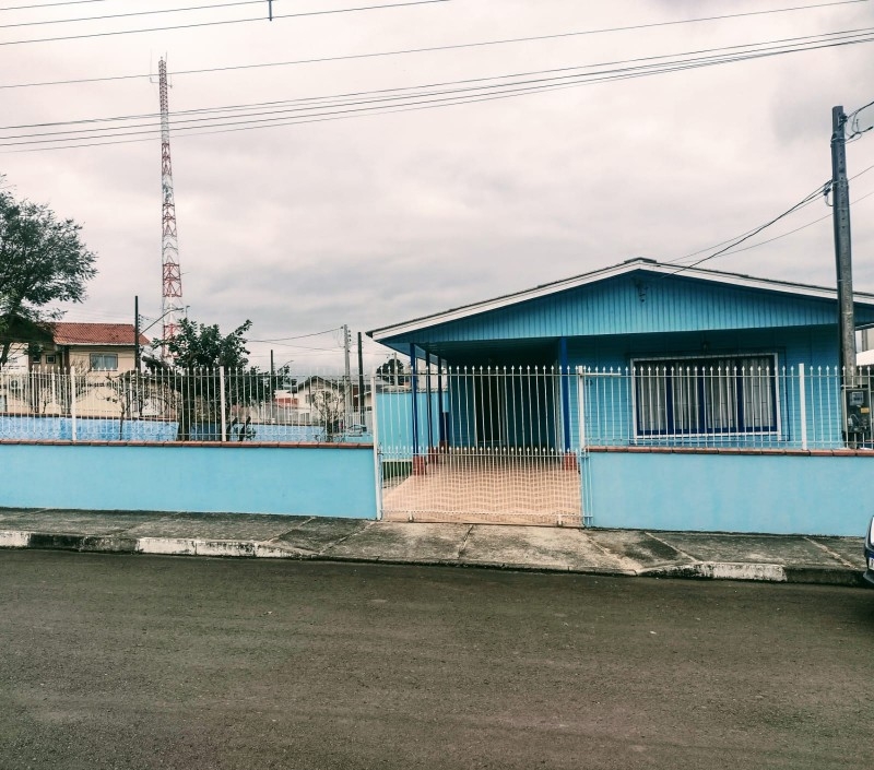 CASA NO BAIRRO SÃO CRISTOVÃO