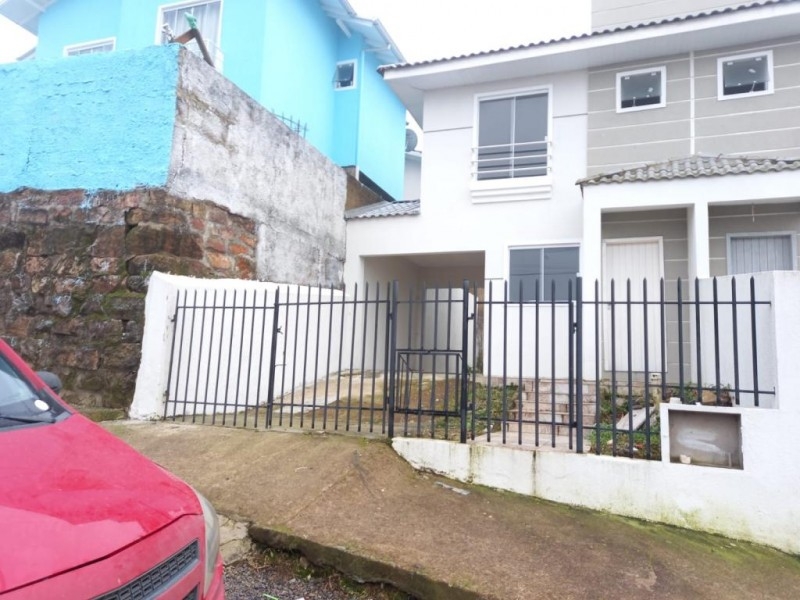 Sobrado no Santa Candida