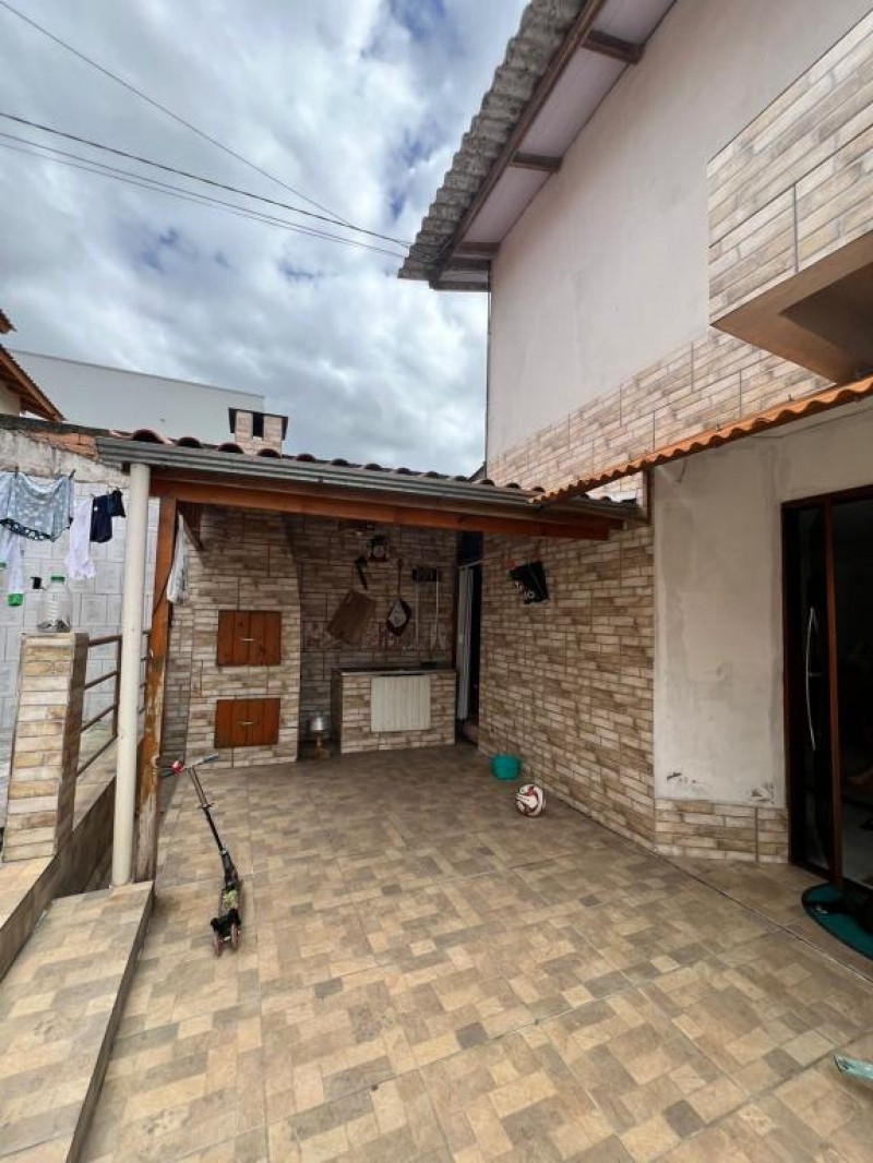 CASA BAIRRO BEATRIZ 
