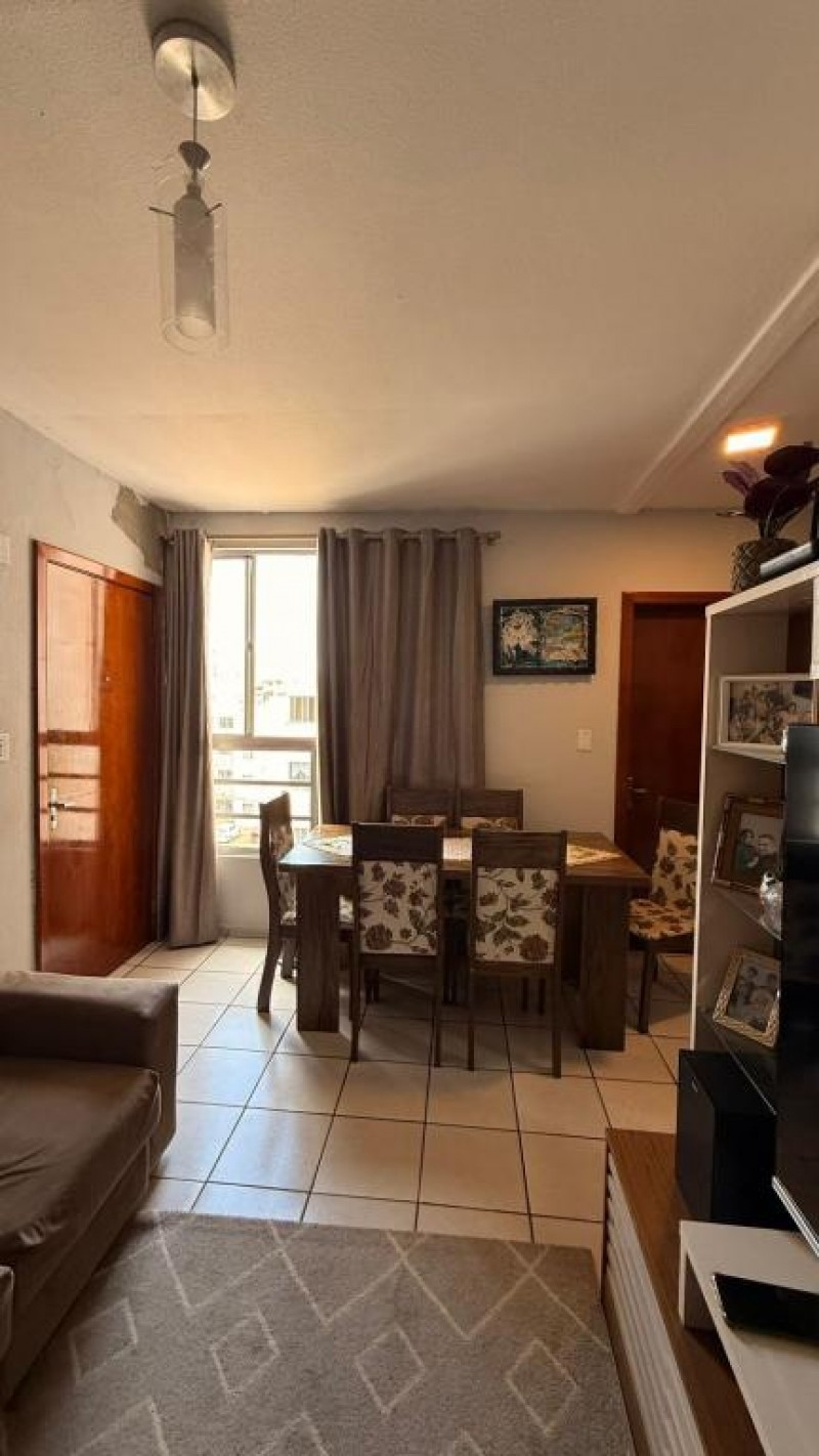 APARTAMENTO EM CONDOMÍNIO