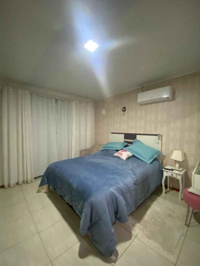 CASA 2 PISOS BAIRRO VILA NOVA